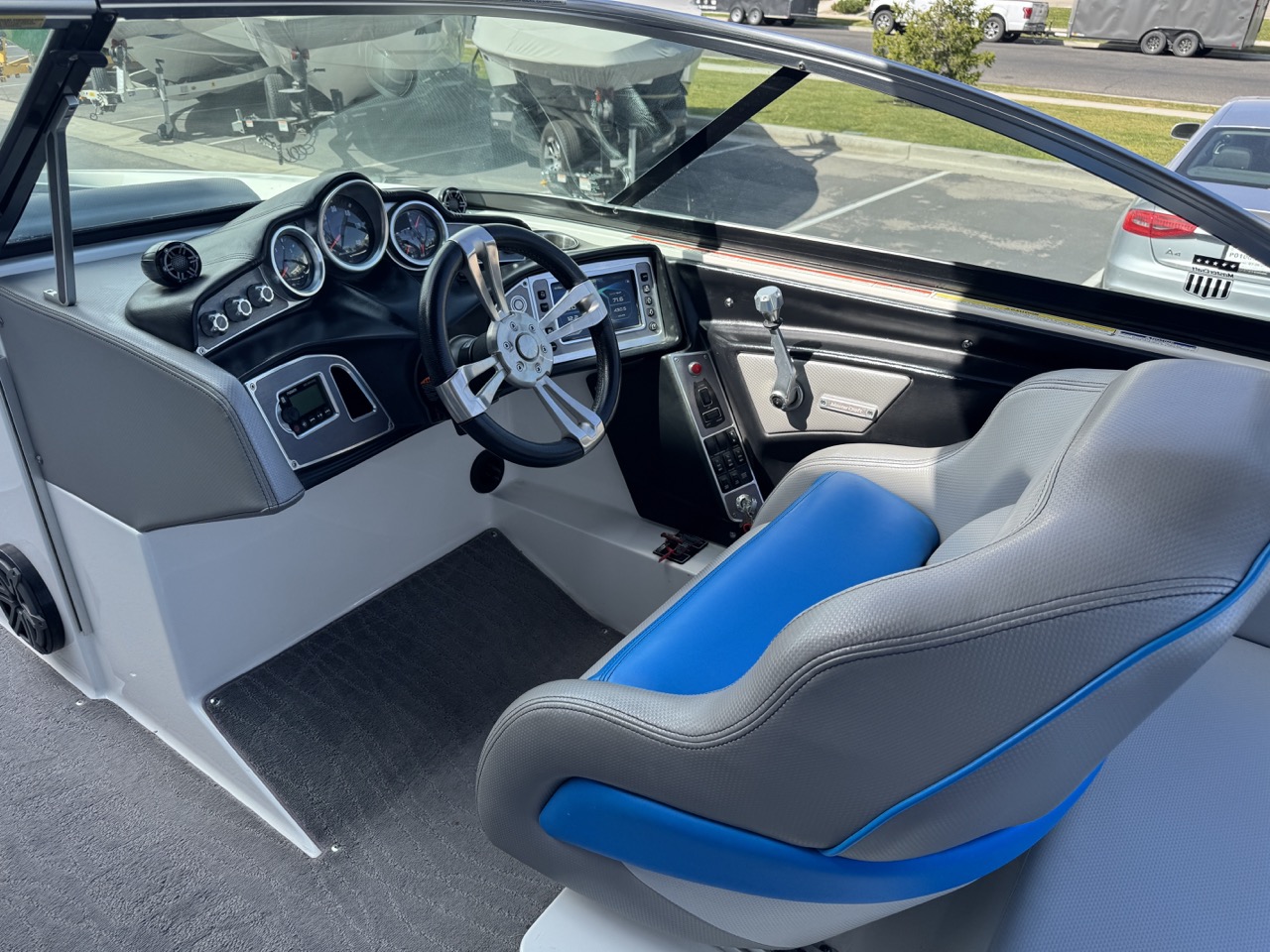 2017 Mastercraft X46 loaded with Big Motor Icon